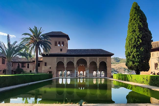 House with arches